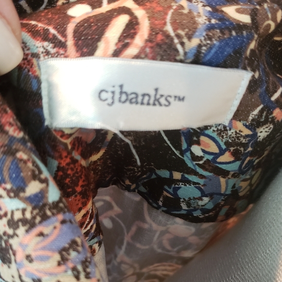 Beautiful Button up jacket/blazer - Picture 4 of 5